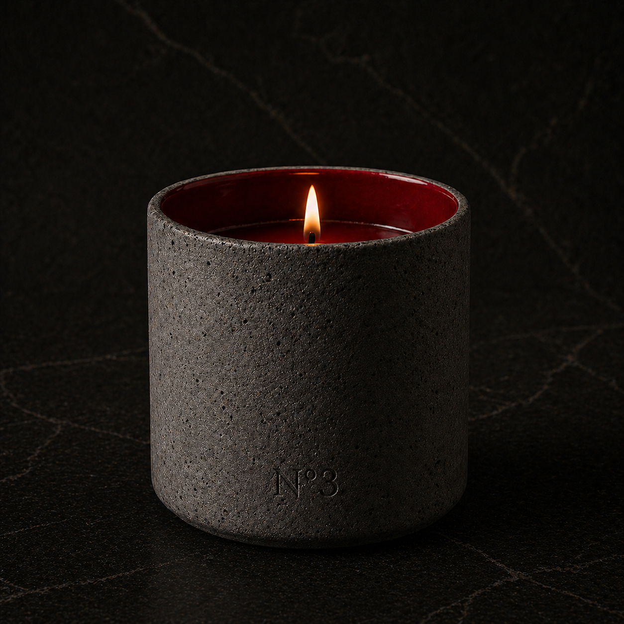 ÉNOUIR N°3 matte black ceramic candle vessel with crimson interior
